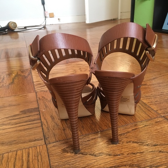 Guess Leather Brown Heels - Picture 2 of 6